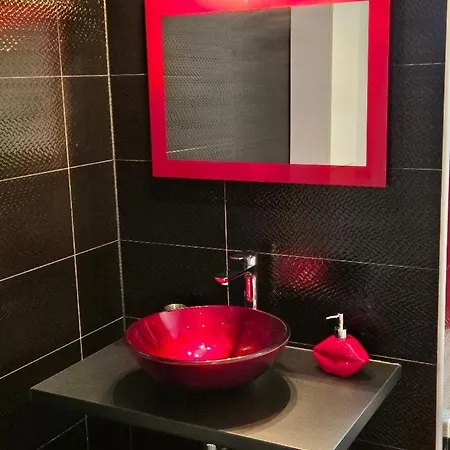 Dora * ماكارسكا