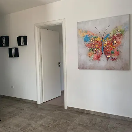 Dora Apartament
