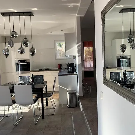 Dora Apartament