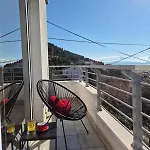 Dora * Makarska